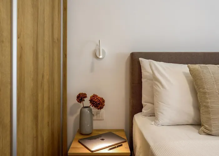 Elysium Retreat Next To White Tower & Helexpo Apartment