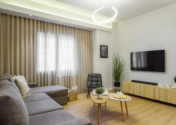 Elysium Retreat Next To White Tower & Helexpo *