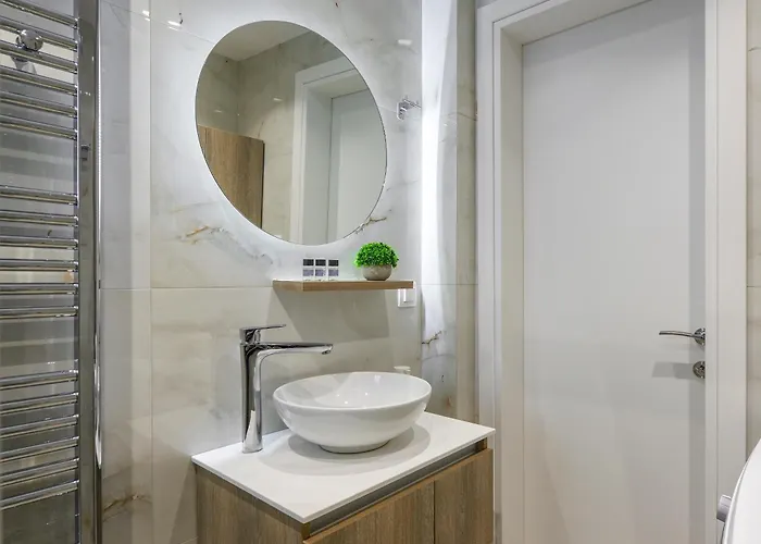 Apartment Elysium Retreat Next To White Tower & Helexpo *