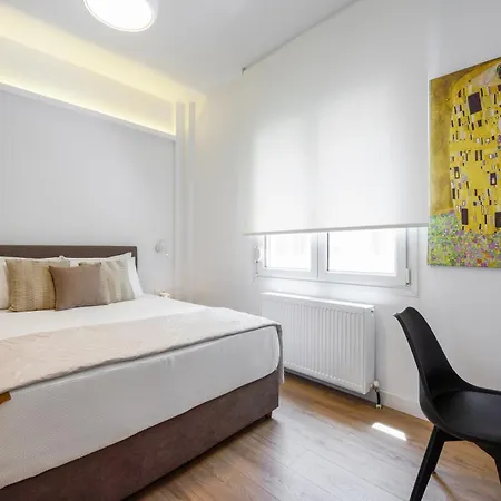 Elysium Retreat Next To White Tower & Helexpo *